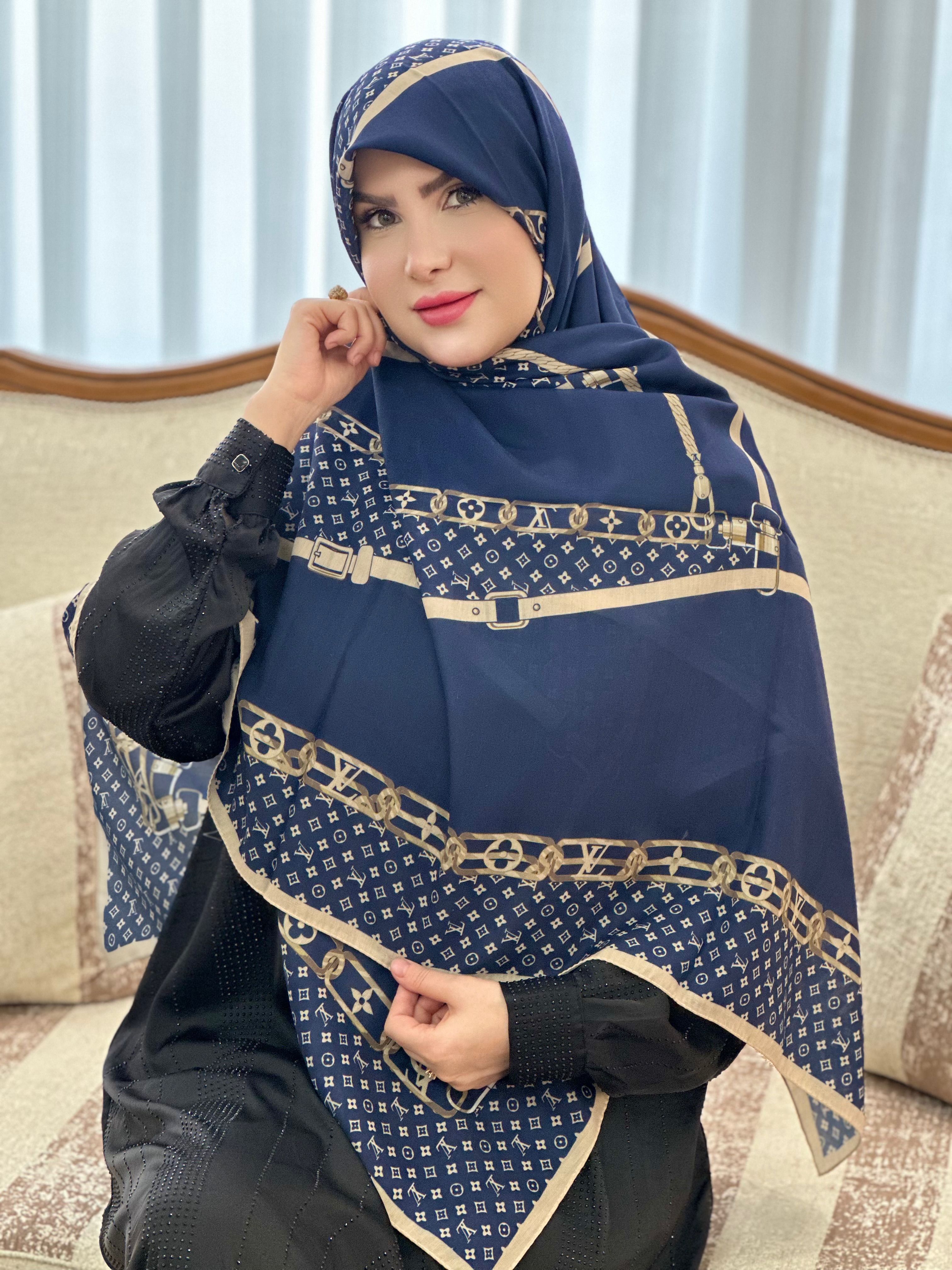 روسری گلرخ